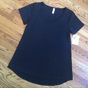NEW LuLaRoe Solid Noir Black Classic A-line Tee Sz XS
